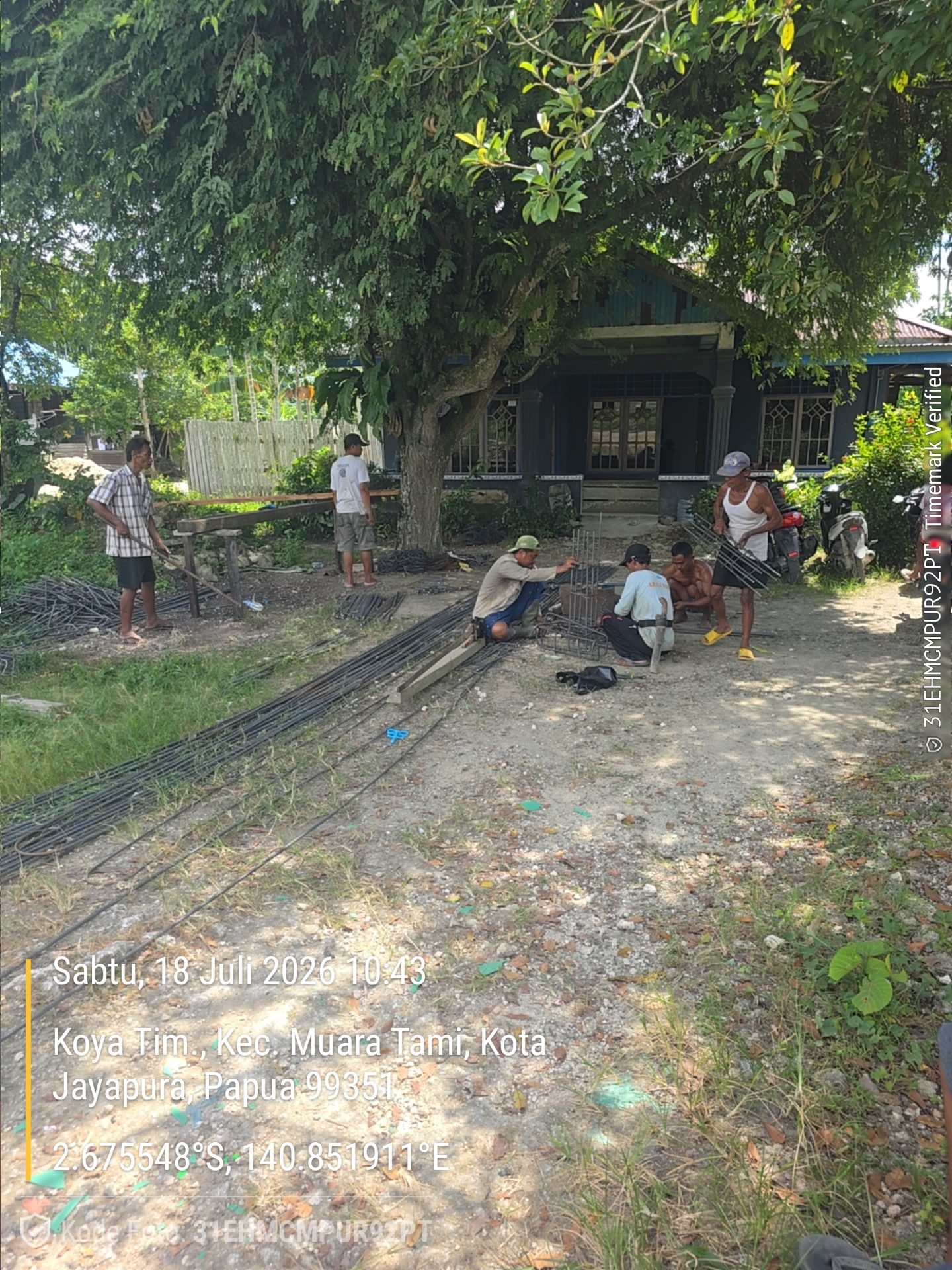 Proses perakitan Besi
